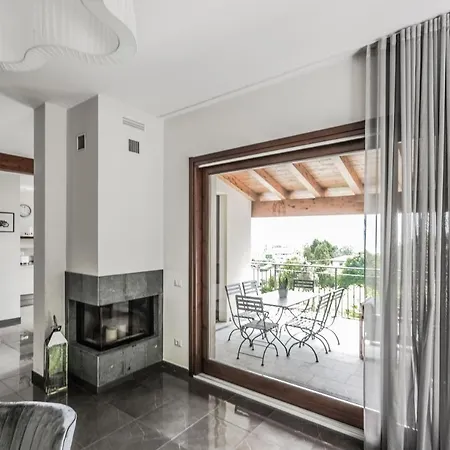 埃琳娜别墅 度假居 *