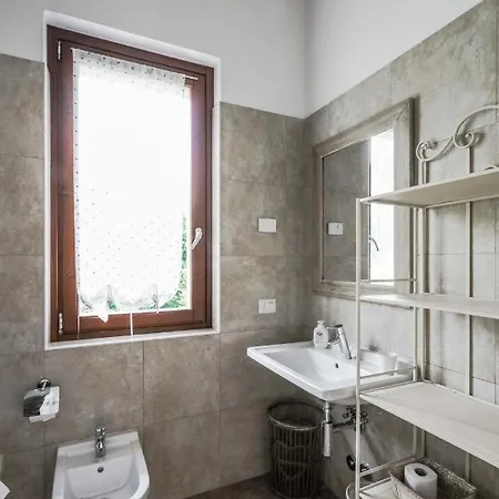 度假居 埃琳娜别墅 梅纳焦