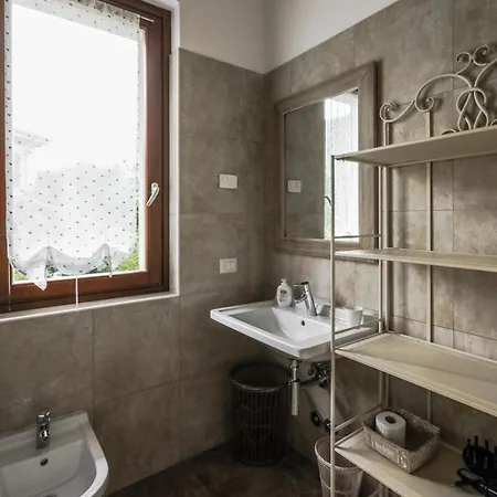 度假居 埃琳娜别墅 梅纳焦