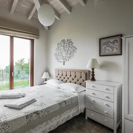 度假居 埃琳娜别墅 梅纳焦