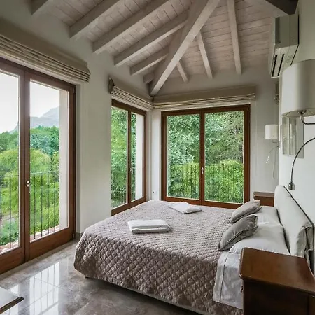 埃琳娜别墅 度假居 梅纳焦