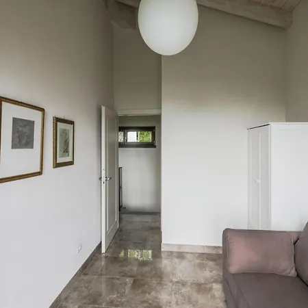 埃琳娜别墅 * 梅纳焦