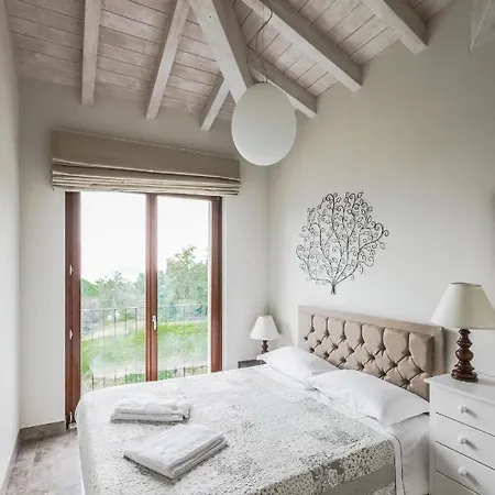 埃琳娜别墅 度假居 *