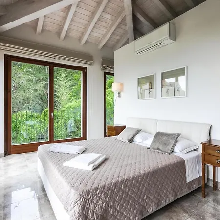 度假居 埃琳娜别墅 梅纳焦